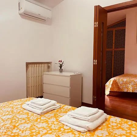 - Castelli Guest house *